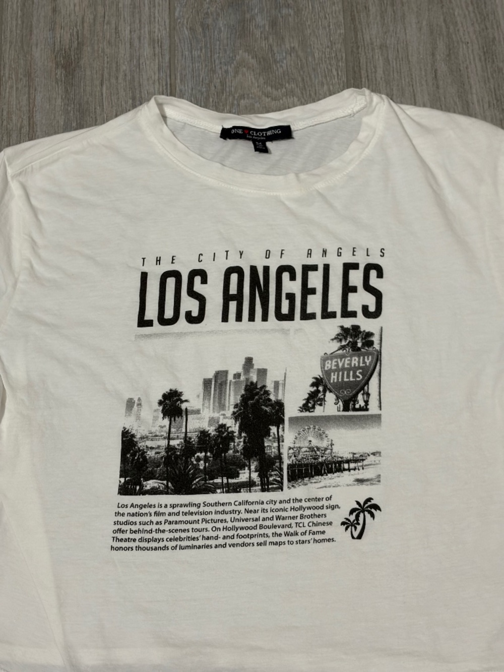 Women's One Clothing White 3/4 Cropped Los Angeles T-Shirt - MEDIUM